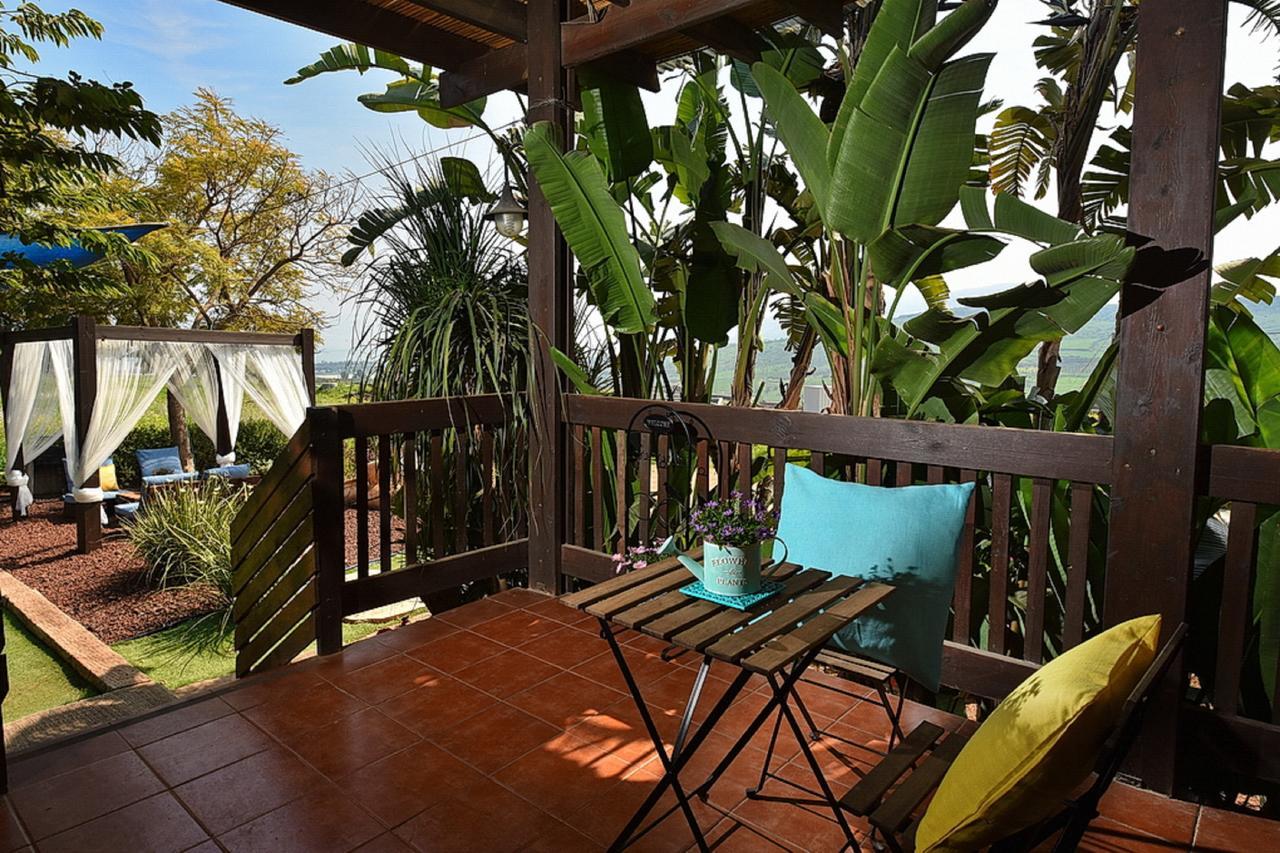 Mul Kinneret Livnim Exterior photo